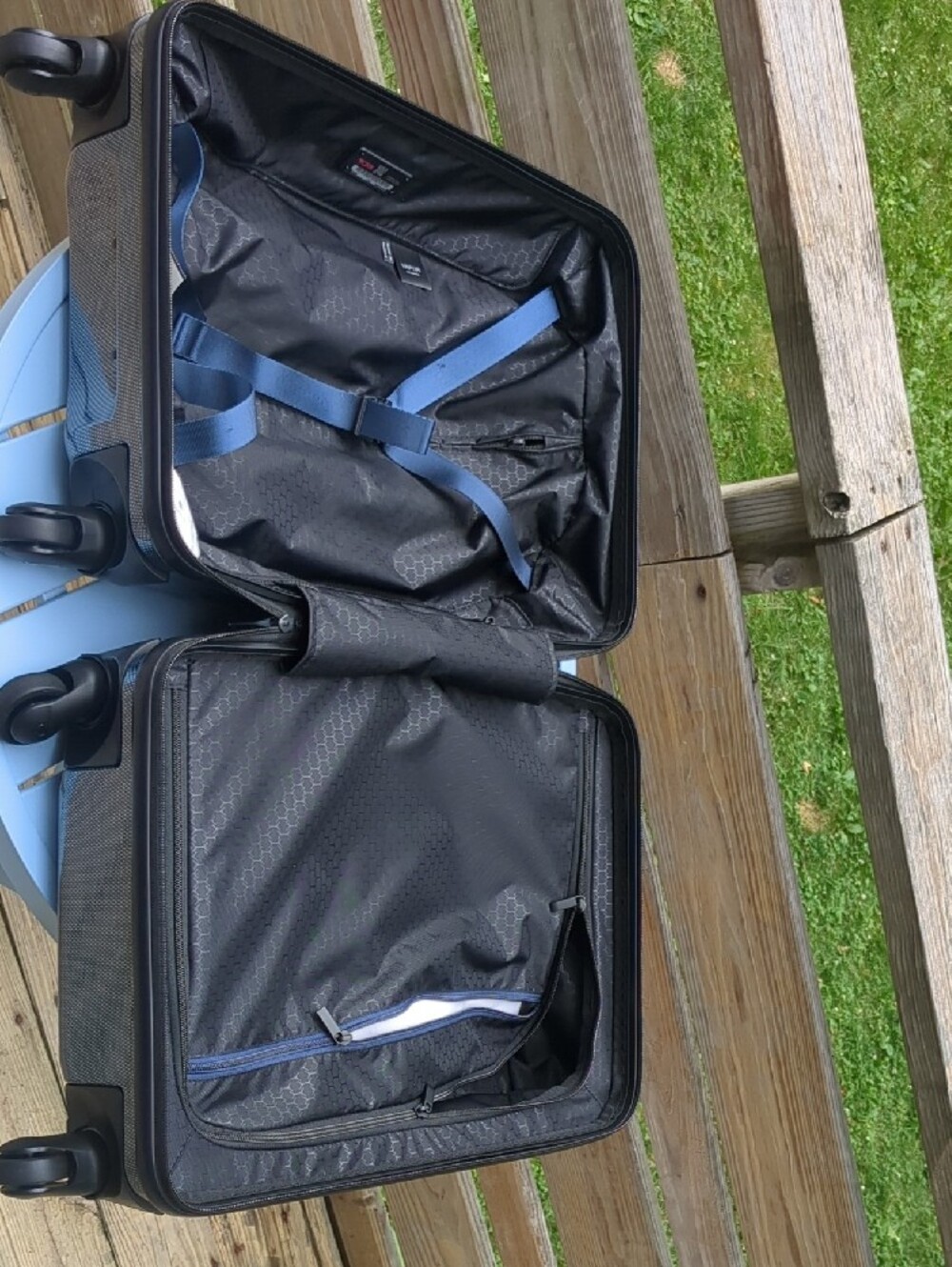 TUMI Hardshell Carry-On 22" Roller in Metallic Navy Blue/Black - Picture 9 of 11